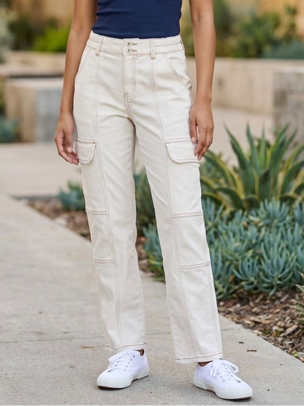 Take 50% OFF-Celebrity Cream Cargo Pants with Front Flap Pockets, Size-3/26